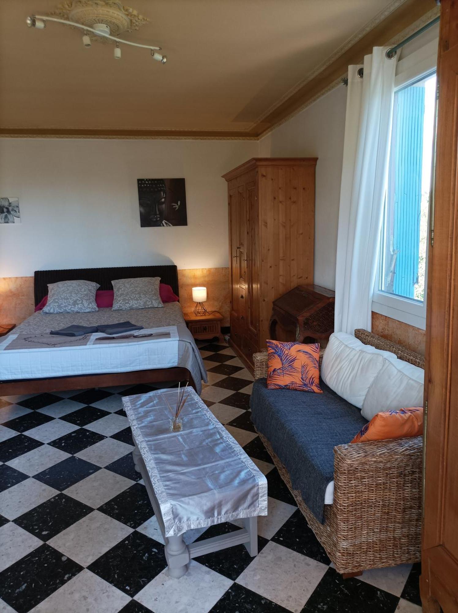 Chambre D'Hotes Les Garrigues Piolenc Εξωτερικό φωτογραφία
